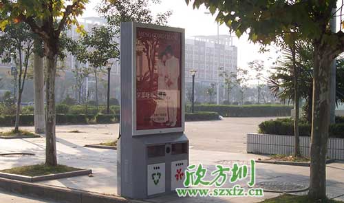   廣告垃圾箱驚艷亮相廣東汕頭街道。